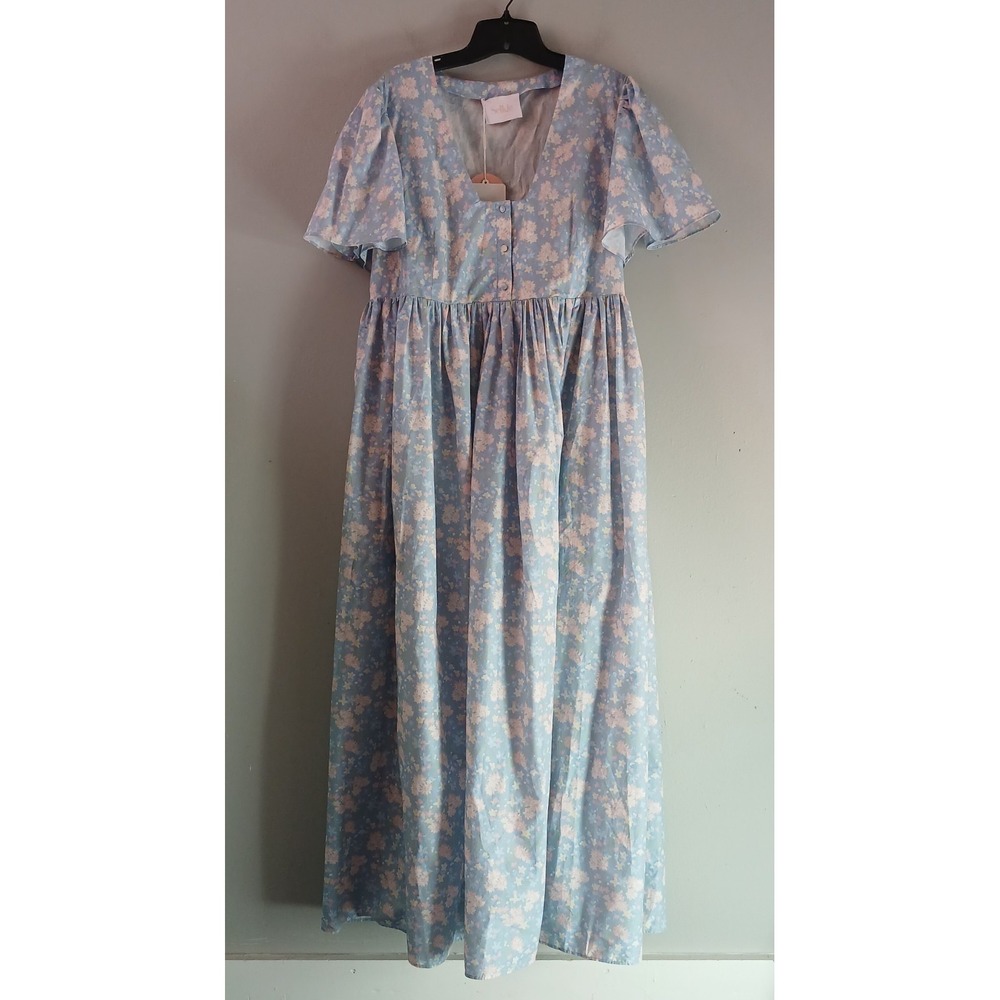 Selkie Women's Size Medium The Laundry Line Dress Floral Short Sleeve Button NWT